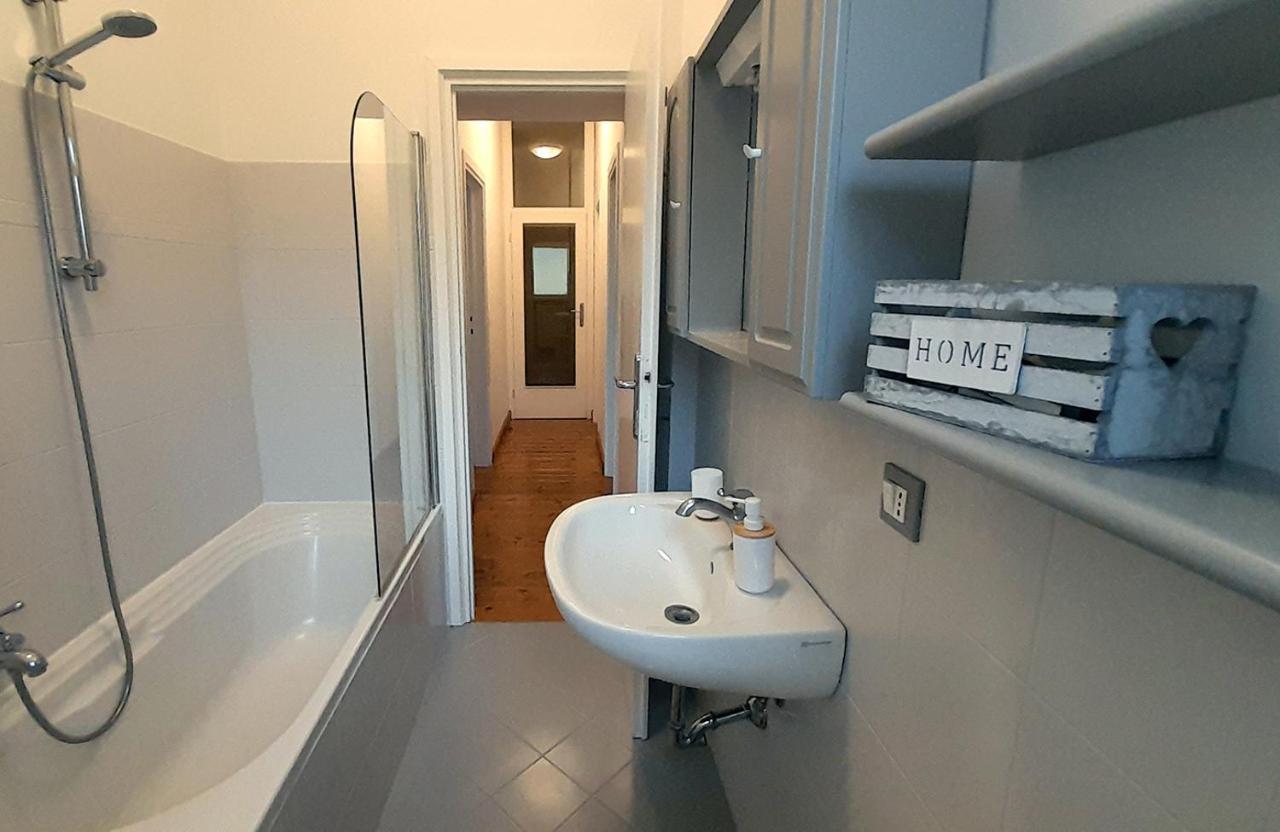 Ampio, Elegante Apt Con Aria Condizionata E Bici Gratis Viareggio Zewnętrze zdjęcie
